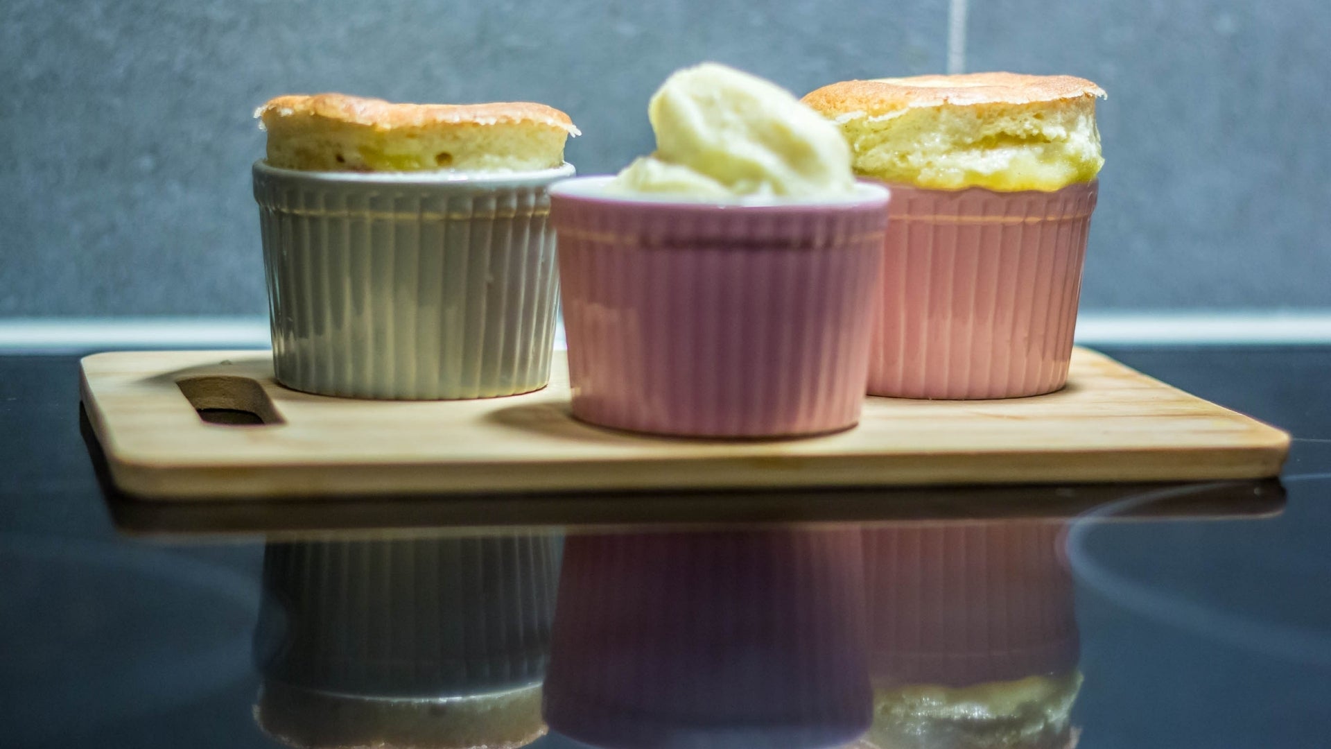 Simple and Delicious Vanilla Buttercream Frosting Recipe: How to Make – VANIL A BEAN