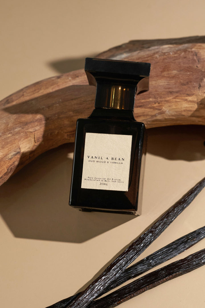 Oud Wood & Vanilla Perfume - VANIL A BEAN