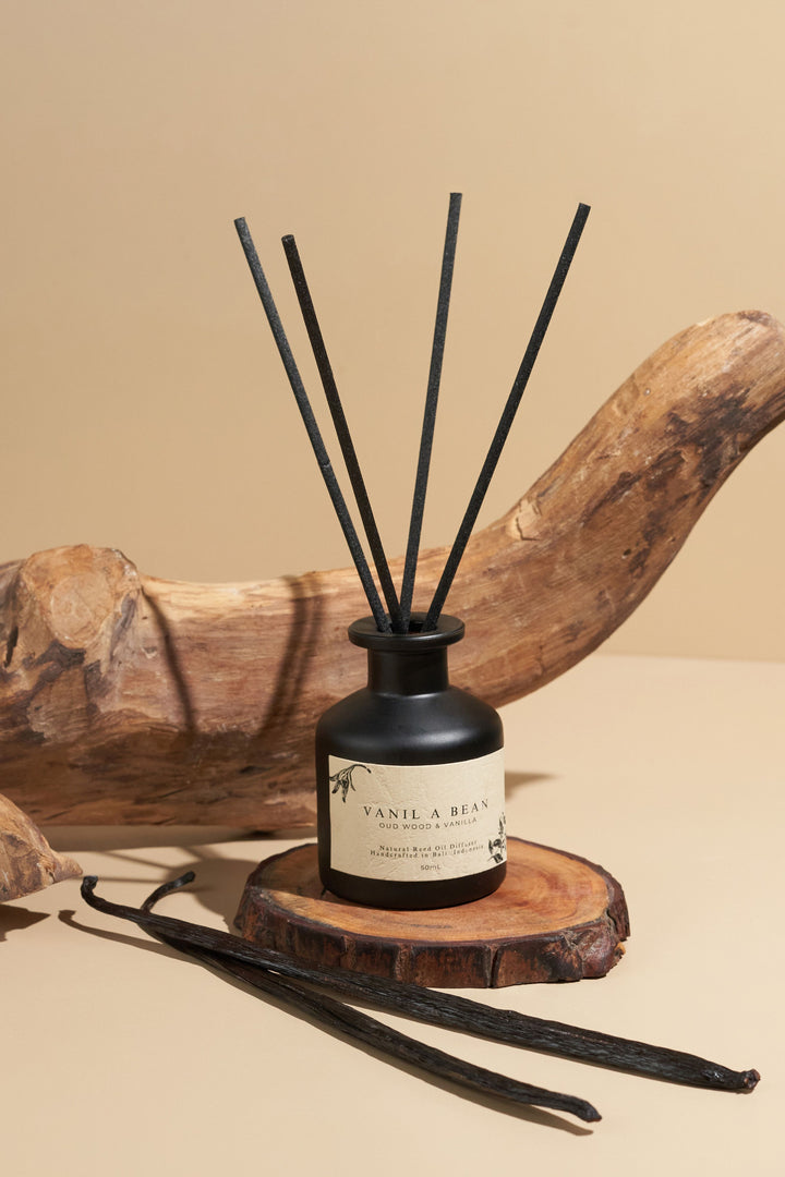 Oud Wood & Vanilla Reed Oil Diffuser - VANIL A BEAN